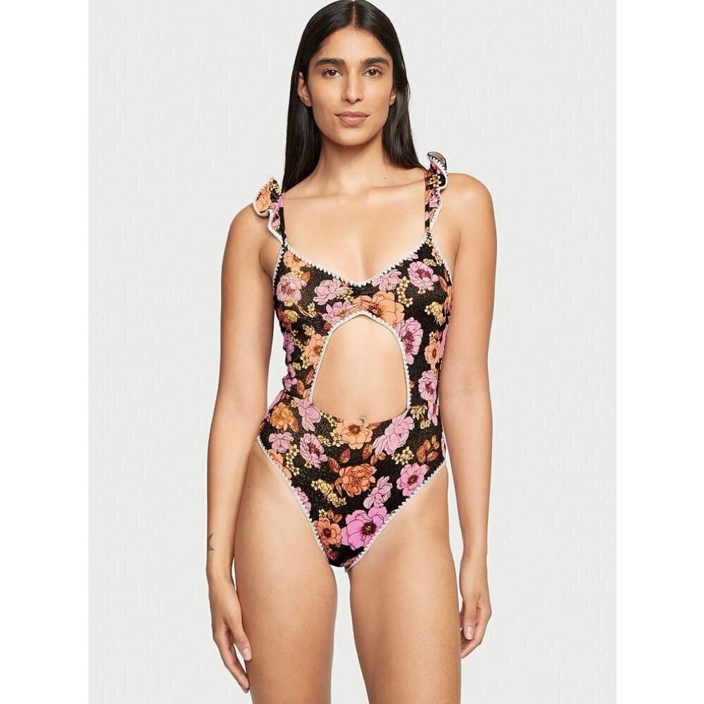 VICTORIA'S SECRET SWIM Ruffle One-Piece cheeky Swimsuit w/ Crochet cut‎ out L
